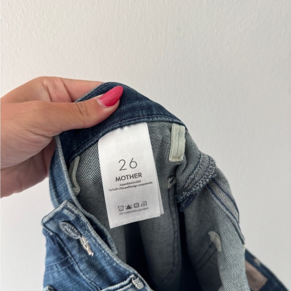 MOTHER Patch Pocket Insider Sneak Jeans in Caving In 26 - Picture 7 of 8